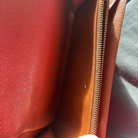 Louis Vuitton Wallet - Picture 4 of 10